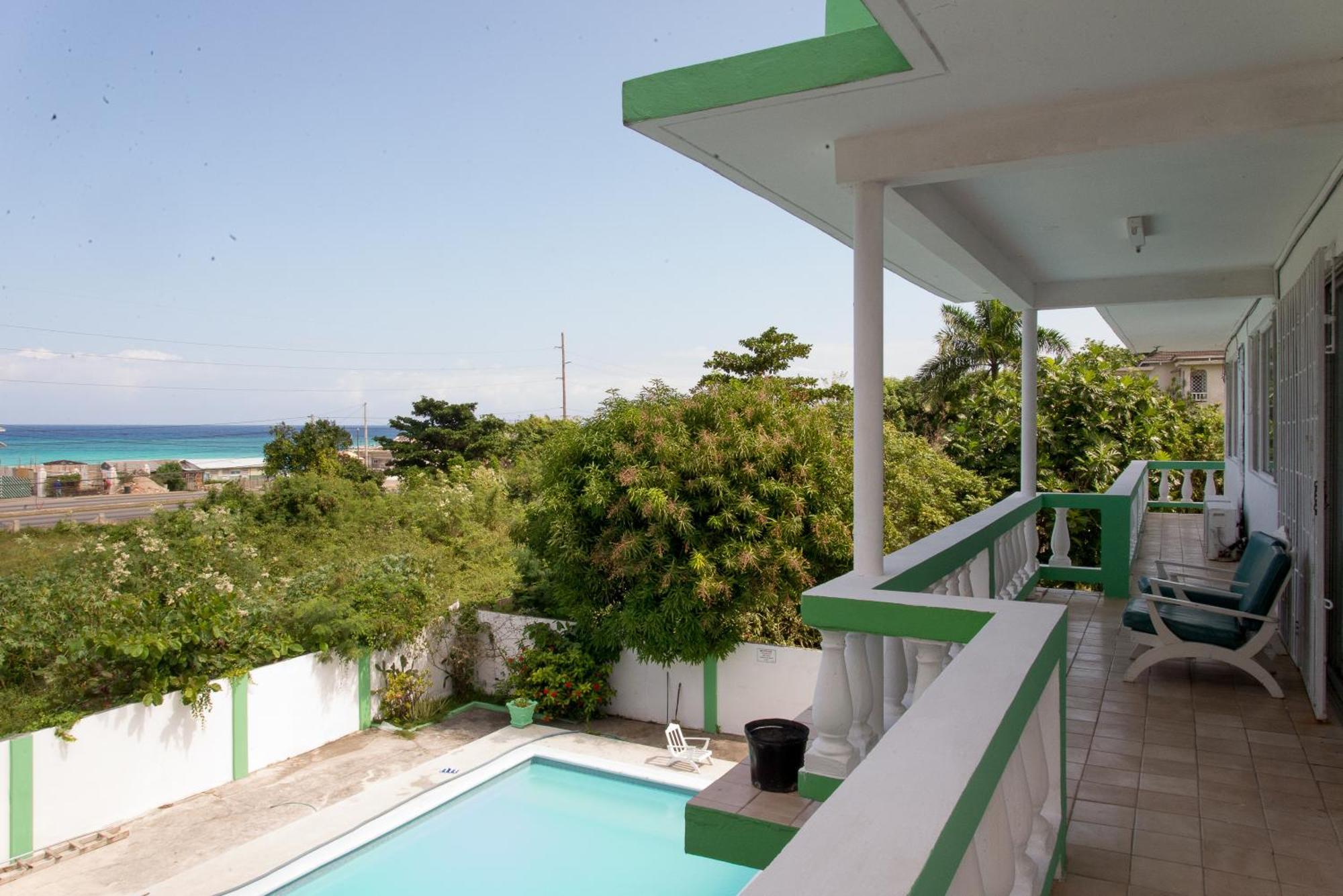 Villa Donna Inn Μοντέγκο Μπέυ Εξωτερικό φωτογραφία