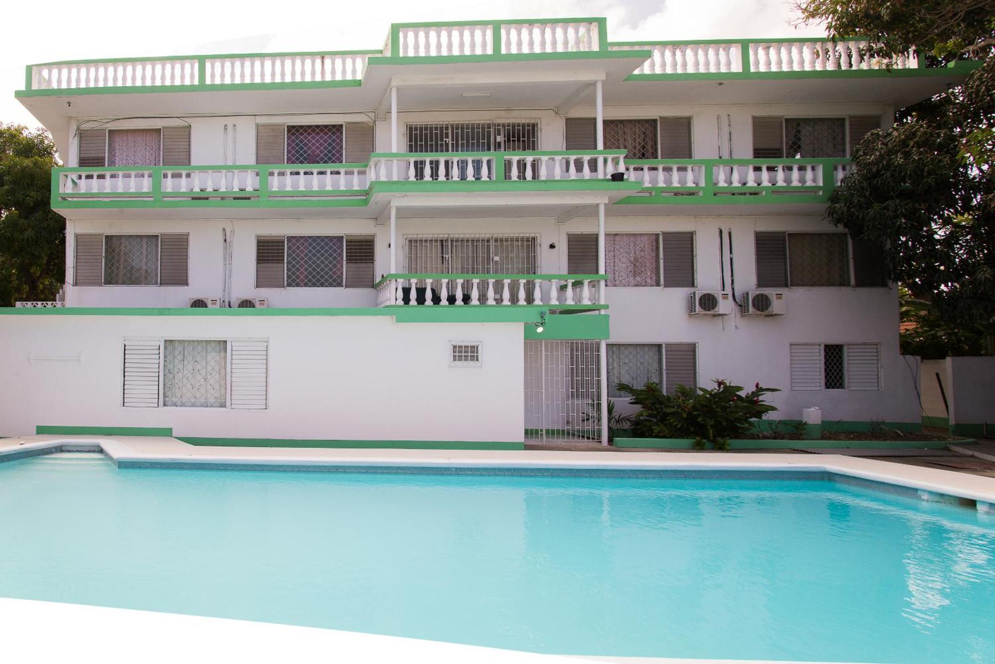 Villa Donna Inn Μοντέγκο Μπέυ Εξωτερικό φωτογραφία