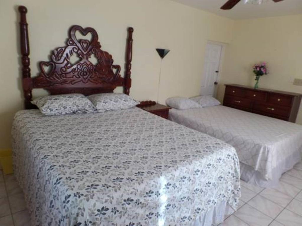 Villa Donna Inn Μοντέγκο Μπέυ Δωμάτιο φωτογραφία
